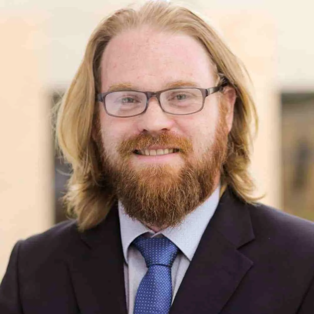 michael rands headshot